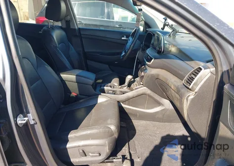 2019 Hyundai Tucson Ultimate z USA, uszkodzony, nr VIN KM8J3CAL3KU006405